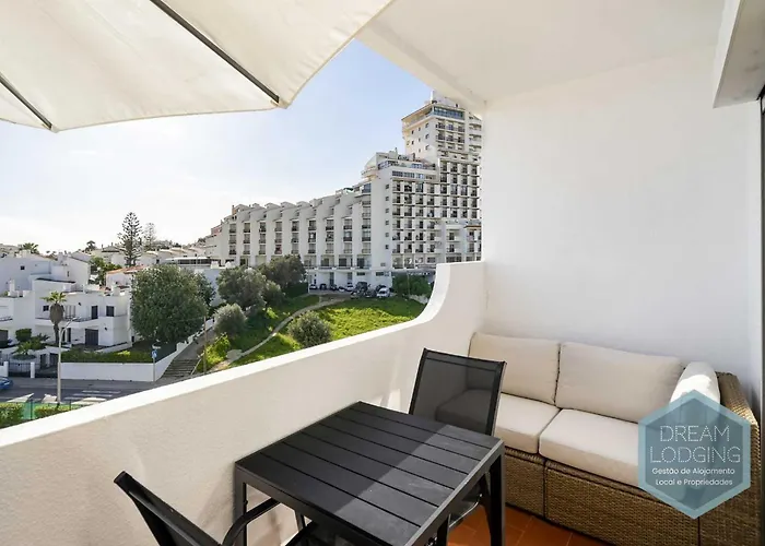 Moai - Dream Albufeira